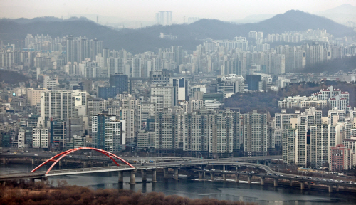 수도권 아파트값 주간상승률 9년만에 최고…서울도 상승폭 키워
