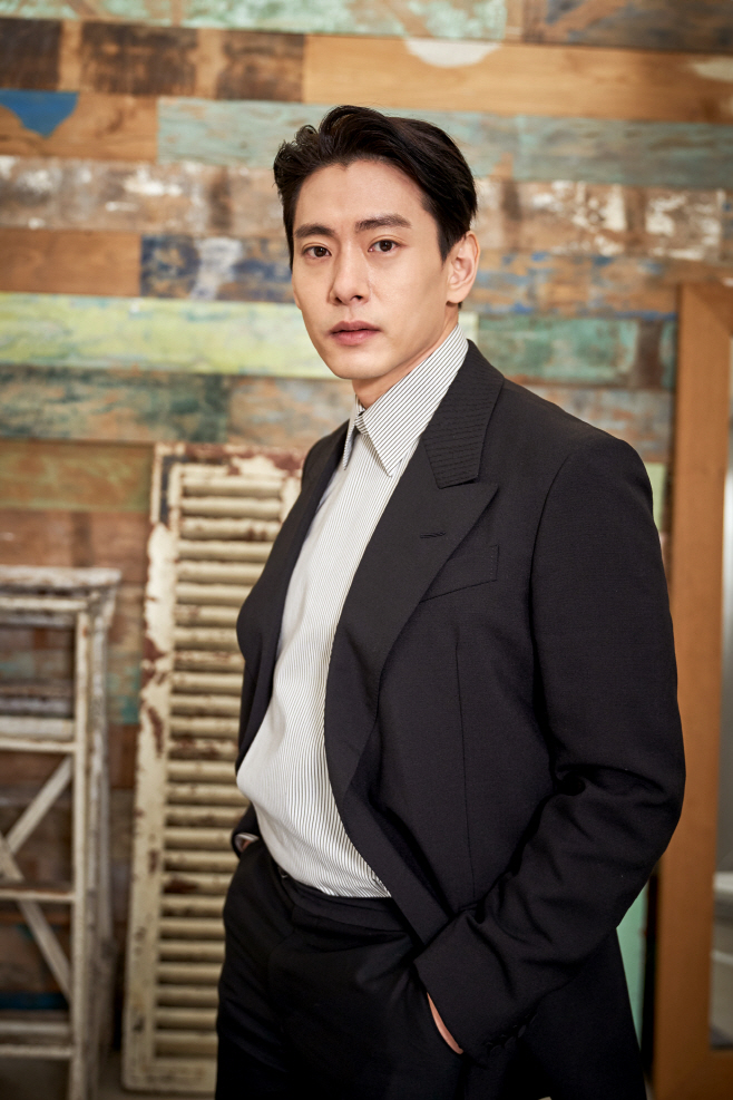 유태오