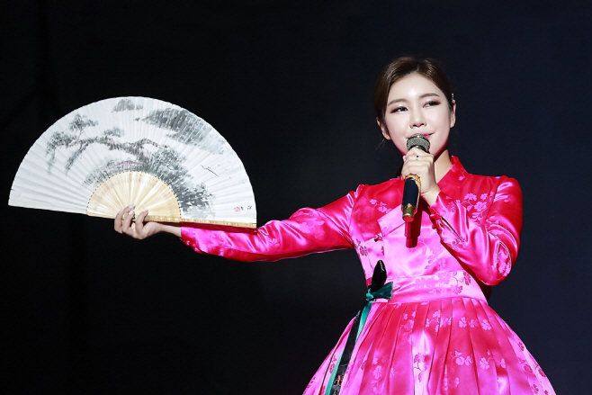송가인