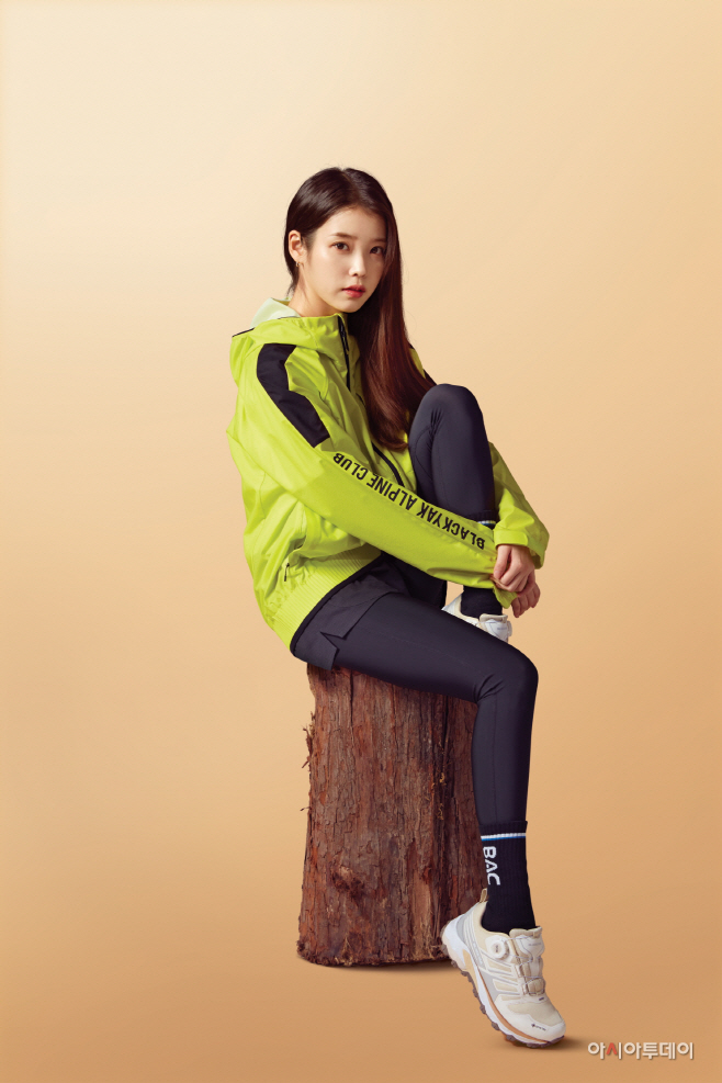 블랙야크_아이유 화보컷 (1)