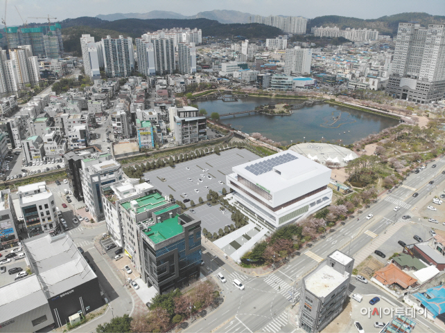 맹정호 서산시장, 서산중앙도서관 중앙투자심사 통과...2024년