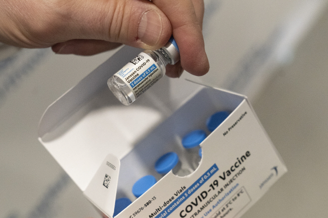 Virus Outbreak New York Vaccine <YONHAP NO-0297> (AP)