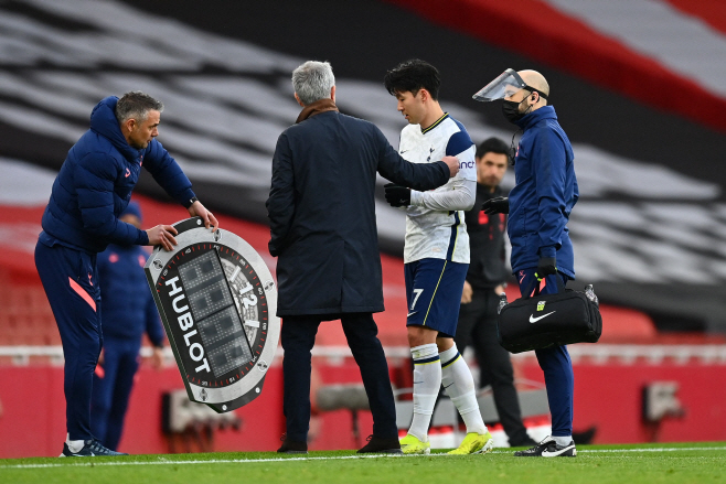 FBL-ENG-PR-ARSENAL-TOTTENHAM <YONHAP NO-0392> (AFP)