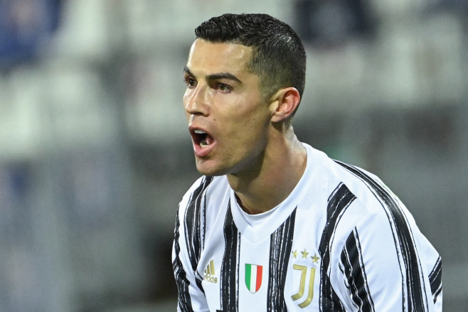 FBL-ITA-SERIEA-CAGLIARI-JUVENTUS <YONHAP NO-1125> (AFP)