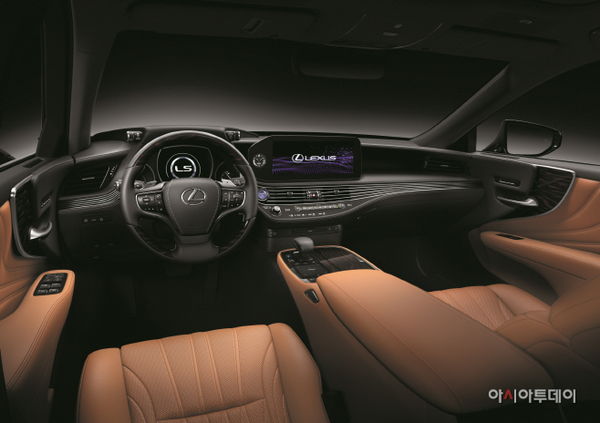 렉서스 New LS_인테리어 (1) (1)