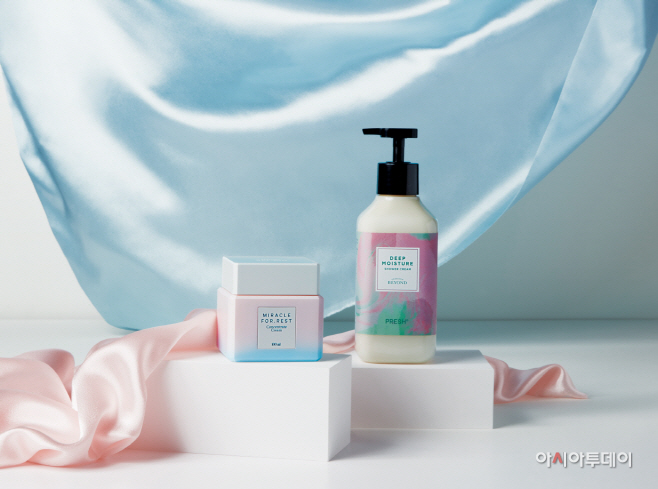 LG생활건강_비욘드 X PRESH 'STRETCH your skin’ 에디션