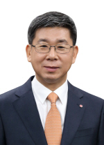 강계웅