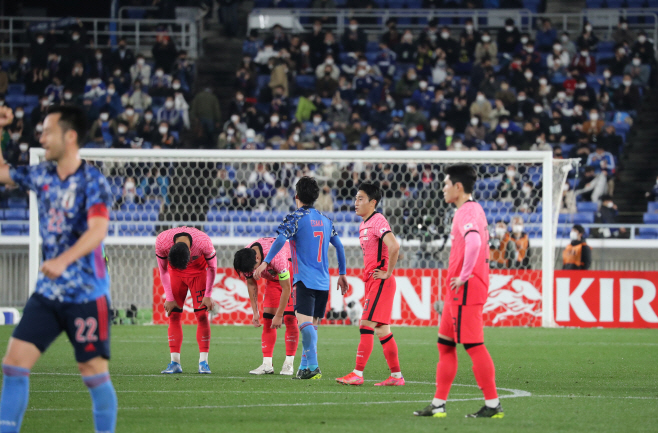 무기력에 속 터진 한일전…벤투호 0-3 완패에 유