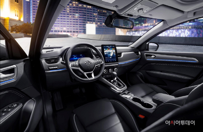 XM3_interior (1)