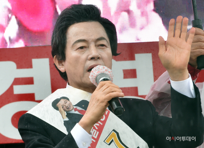 [포토] 유세하는 허경영