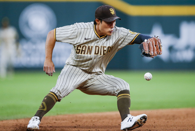 Padres Rangers Baseball <YONHAP NO-4478> (AP)