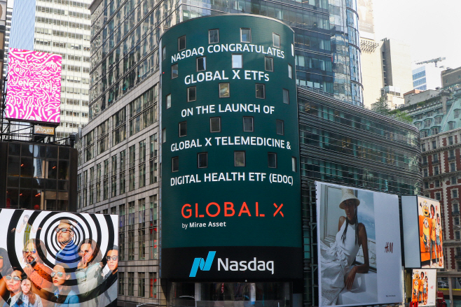 [사진] 나스닥 전광판_Global X EDOC ETF