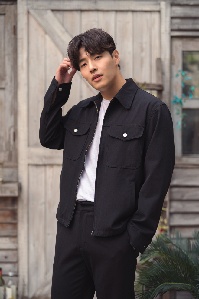 강하늘
