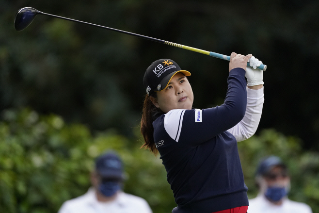 LPGA투어 LA오픈 1R서 공동 17위 오... (AP)