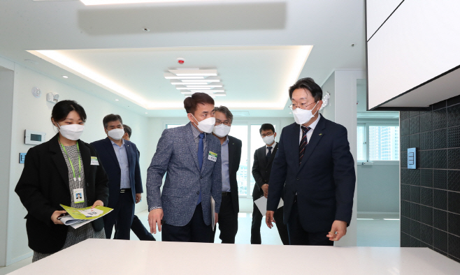 LH 김현준 사장, 전세대책 이행 현장 점검