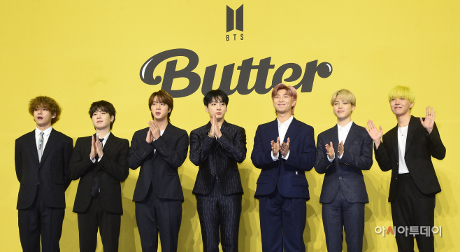[포토]방탄소년단, 기분 좋은 기자간담회