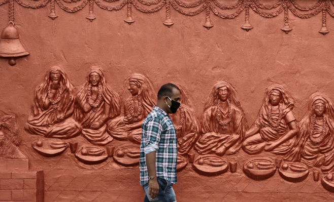 Virus Outbreak India <YONHAP NO-5446> (AP)