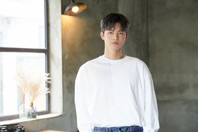 서인국