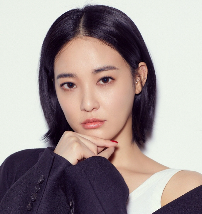 이주연