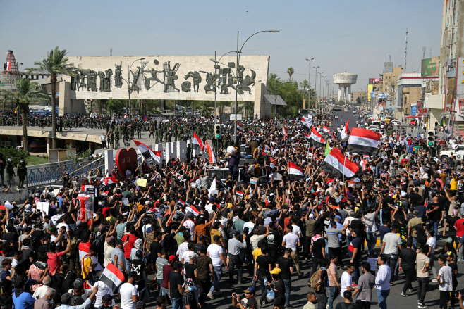 Iraq Protests <YONHAP NO-4345> (AP)