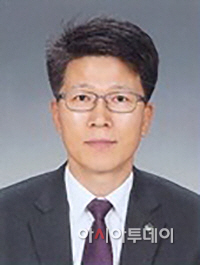 장세홍 감사 증명사진