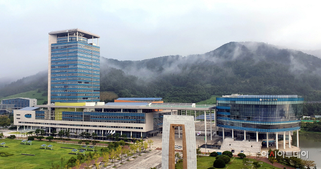 전남도, 7월부터 사회적 거리 개편안 1단계 시행...사적모임 확대 ...