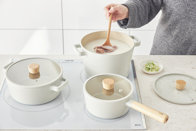 [사진 1] 마켓컬리, 비가 내리면 주방용품·원예용품 판매 증가