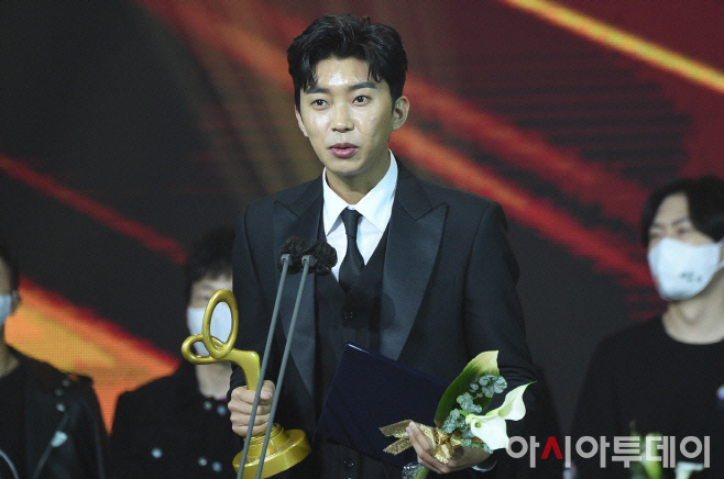 2021061801001842500110021