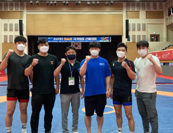 평택시청 레슬링팀 국가대표선발전에서 메달 괘거