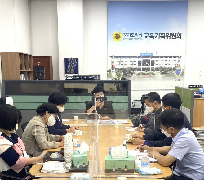 학교 급식실 현안 문제 관련 정담회 실시