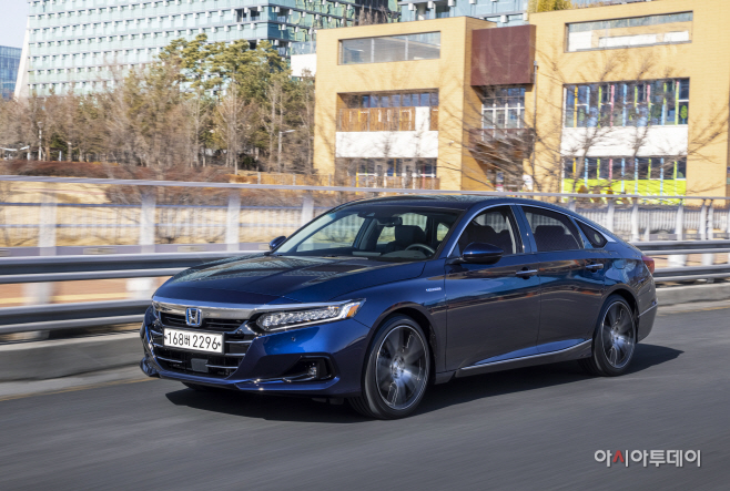 혼다 어코드 하이브리드_09