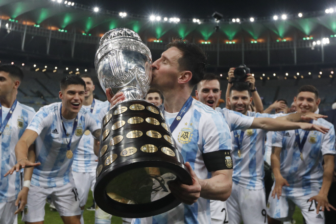 APTOPIX Brazil Argentina Copa America S.. (AP)