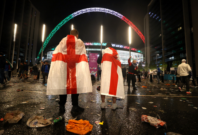 SOCCER-EURO-ITA-... <Ya Reuters)