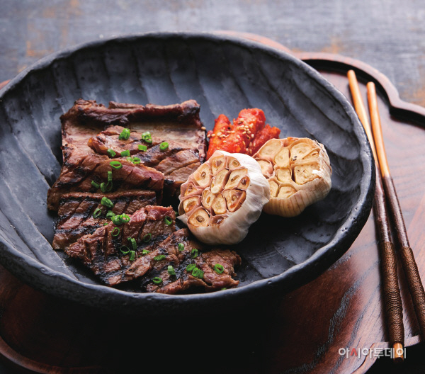 _홍성마늘소스 갈비구이)