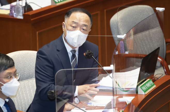 홍남기 예결위