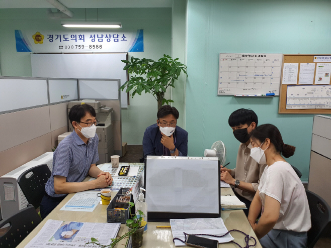 최만식 의원, 단대동 통학환경 개선사업 업무보고 실시