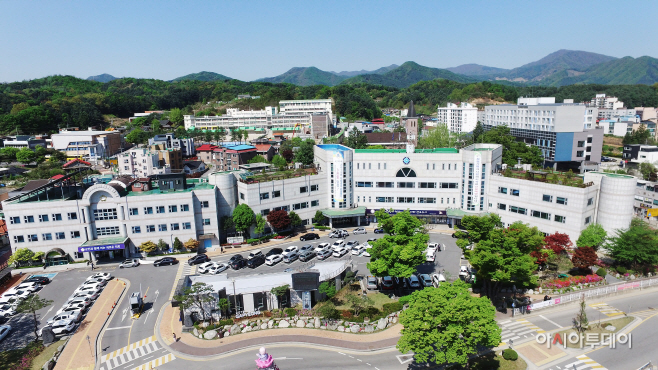 가평군청사 전경(2019년 5월 3일)1