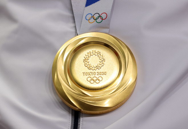 [올림픽] 대한민국 도쿄올림픽 첫 금메달<YONHAP NO-2422>