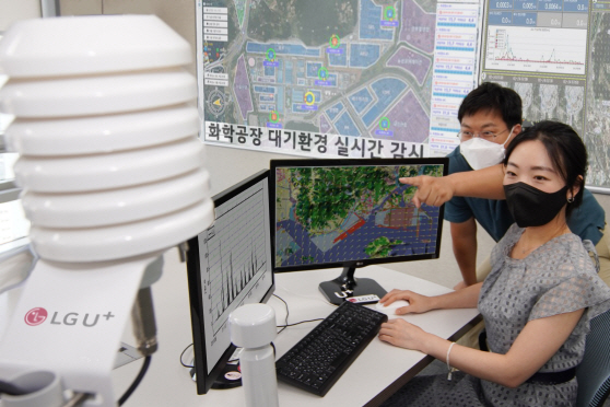 0804_LG유플러스,_화학공장_대기환경_실시간_관리한다(가로)
