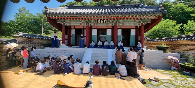 2-2. 사진(여중군자 장계향의 삶을, 라디오 드라마로 만난다.)