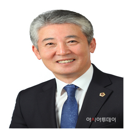 전경선 위원장