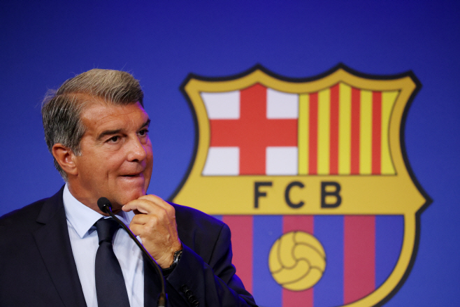 SOCCER-SPAIN-FCB/LAPORTA <YONHAP NO-3967> (REUTERS)