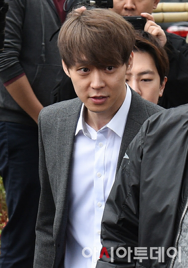 박유천