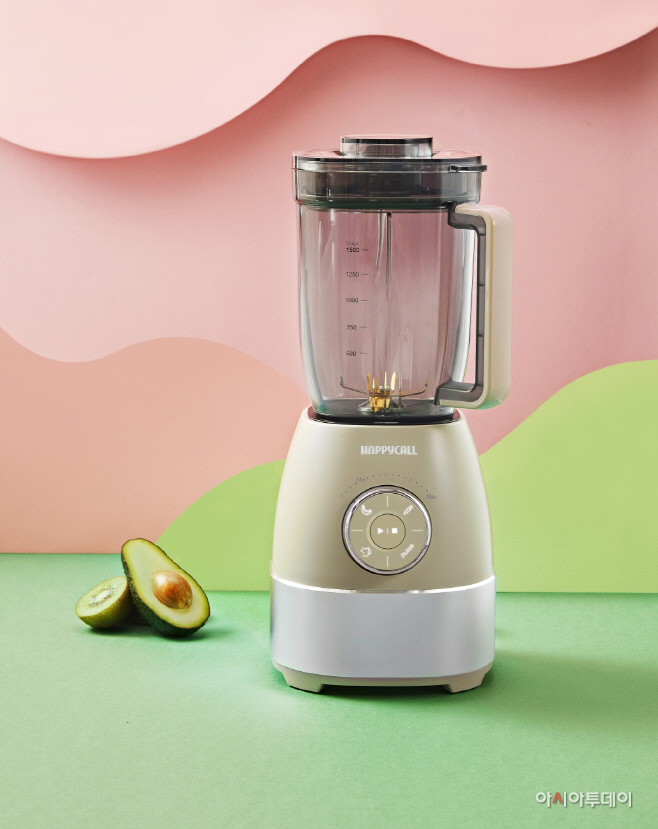 [해피콜_사진자료] 해피콜, 실속형 초고속 블렌더 '