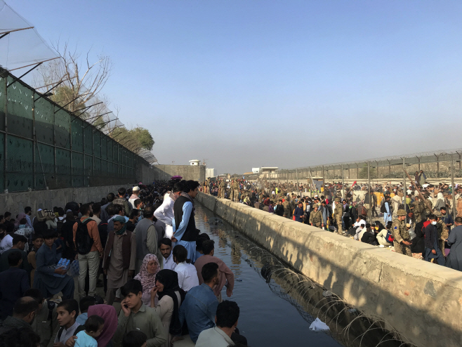 AFGHANISTAN-KABUL-AIRPORT-EVACUATION