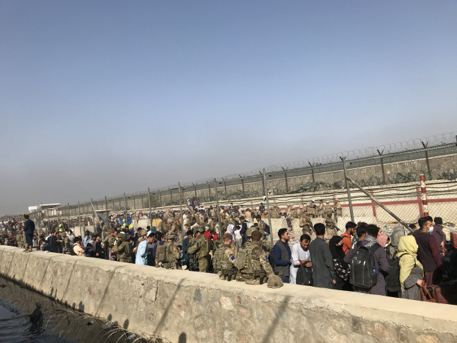 AFGHANISTAN-KABUL-AIRPORT-EVACUATION