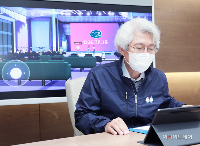 메타버스 ifland 음악회 사진 (1) (1)