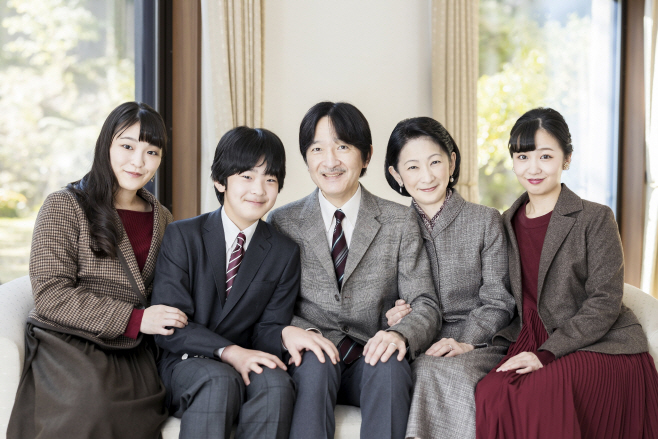 Japan Crown Prince <YONHAP NO-1908> (AP)