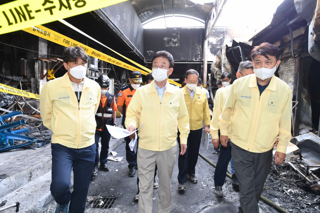 (1-3)영덕_화재현장방문