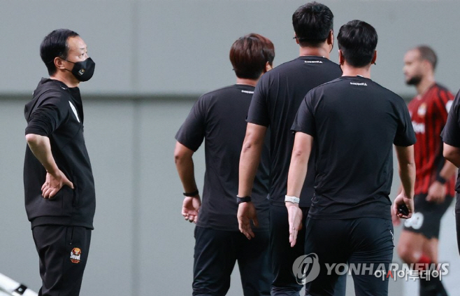 박진섭 감독